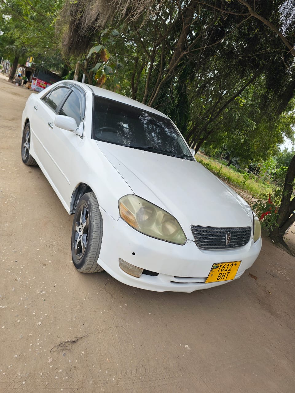 Toyota grand mark 2