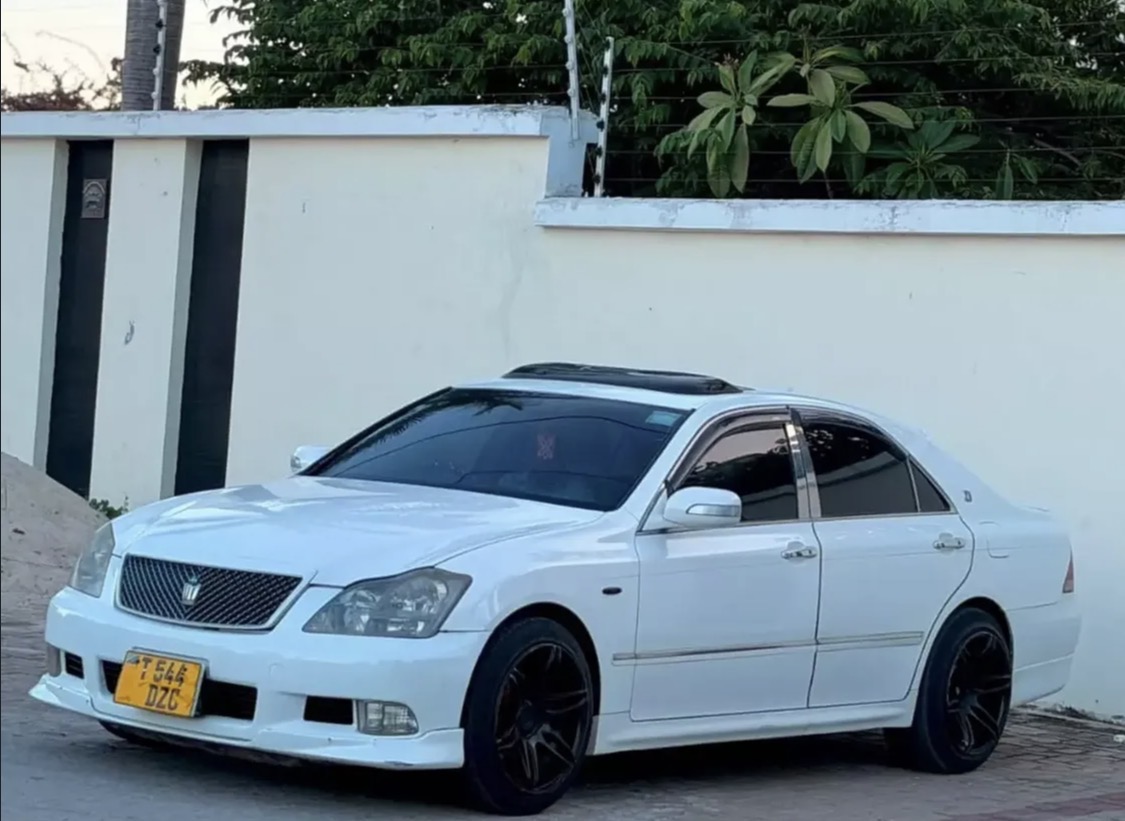 Toyota crown Athlete