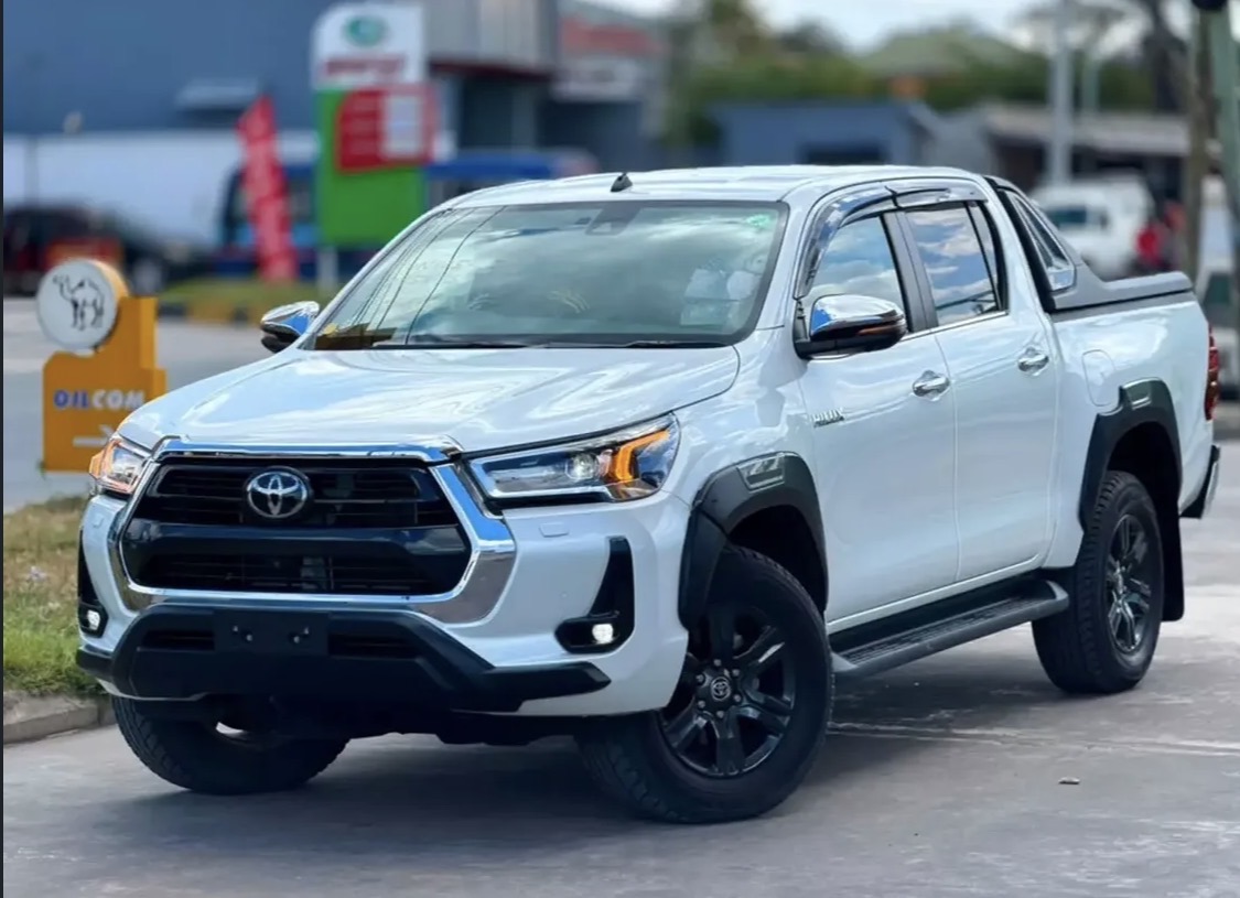 Hilux double cabin