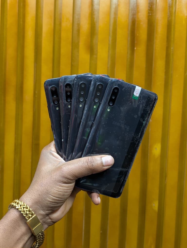 Samsung A90