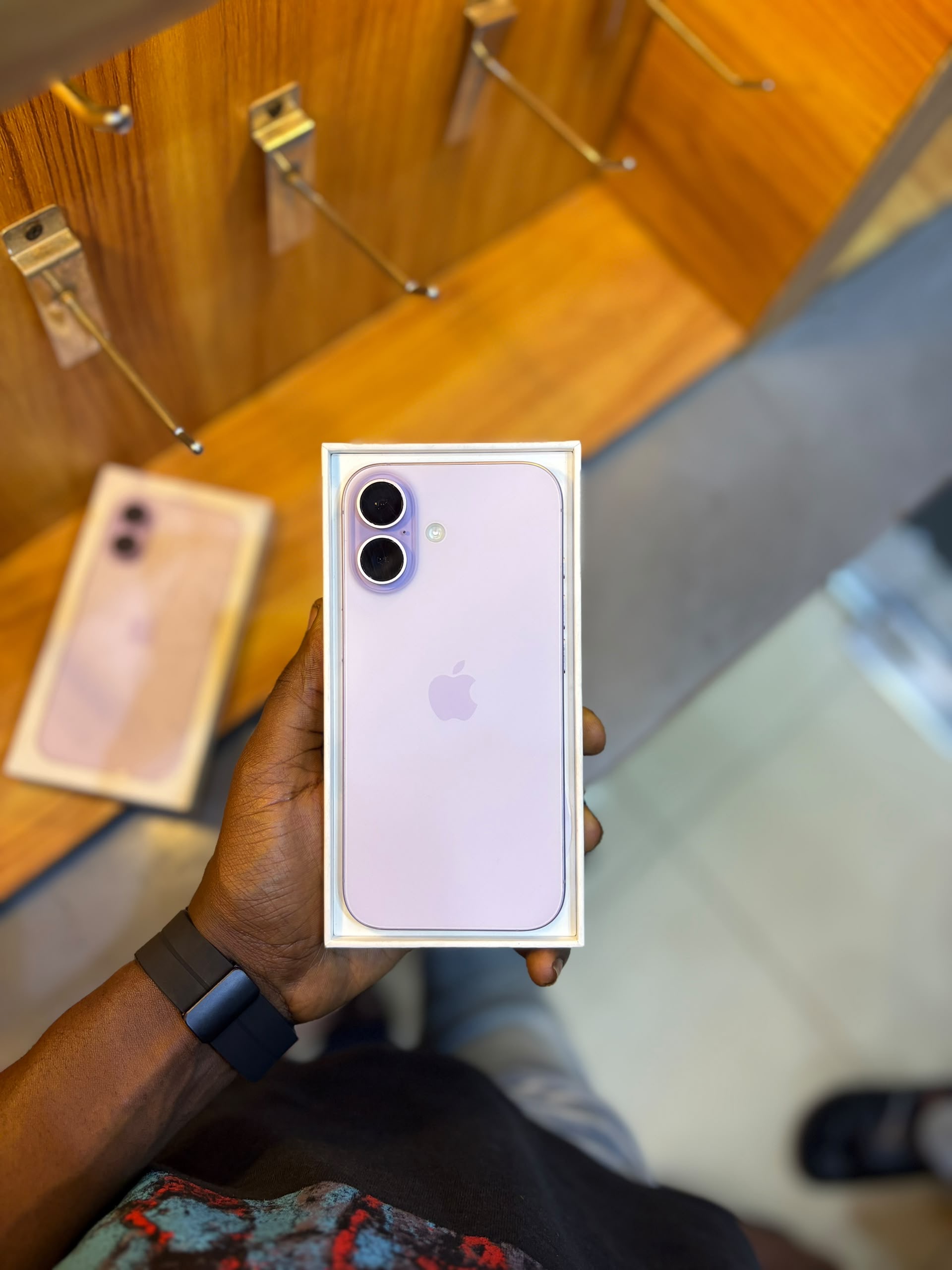 iPhone 17