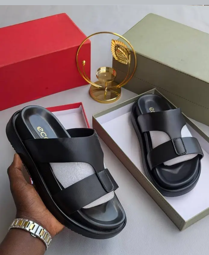 Open shoes A5