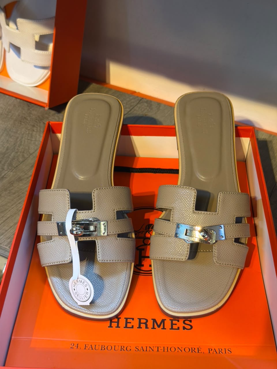 hermes slipper