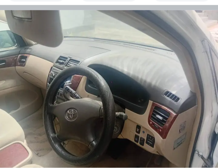 Toyota Ipsum