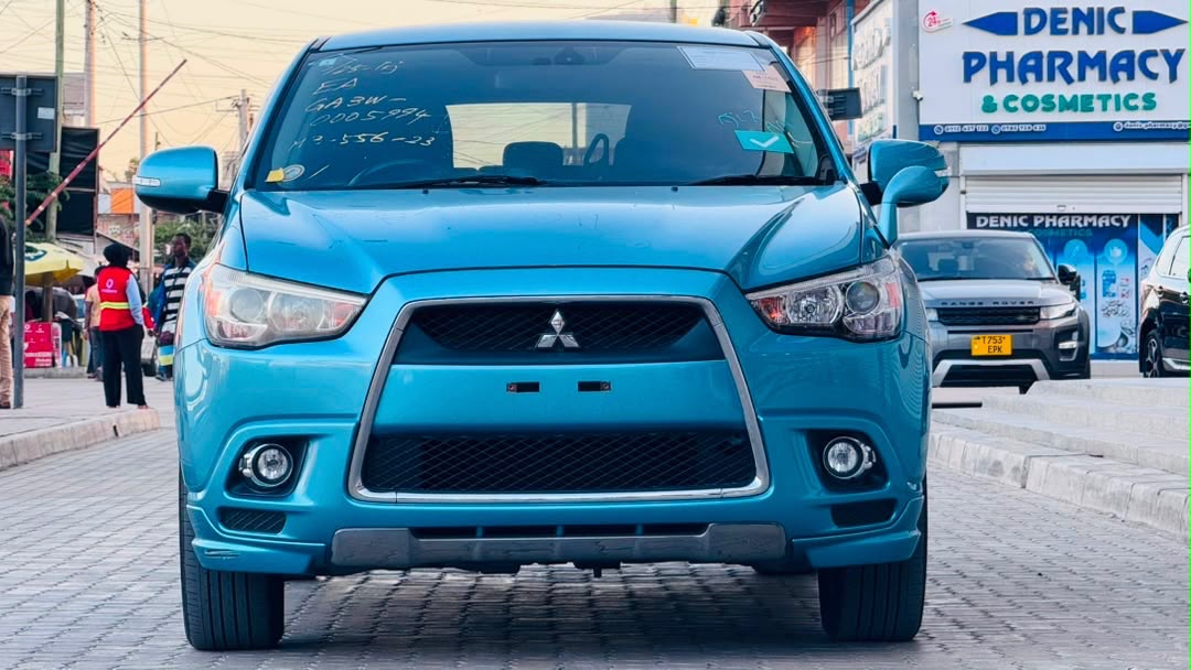 MITSUBISHI RVR